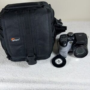 GE X400 Digital Camera Preowned With Camara Bag Booklet And Cable Included